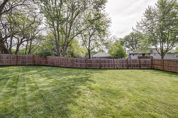 1421NEGrandAve-25