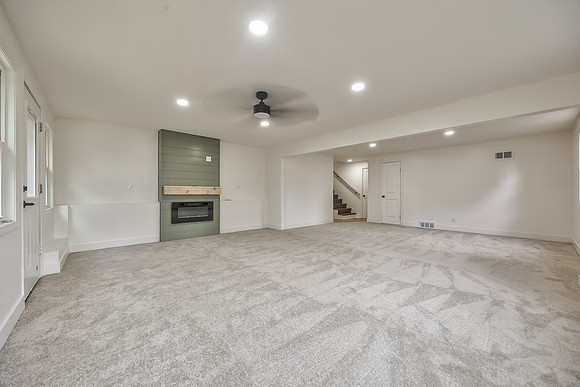 6928Russell-35
