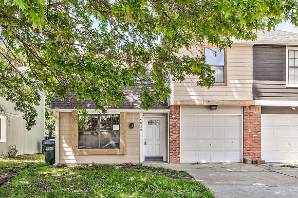 4022OverlandDr-19