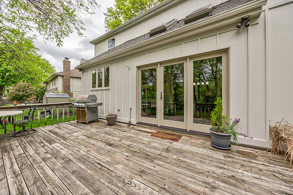 14732SVillageDr-38