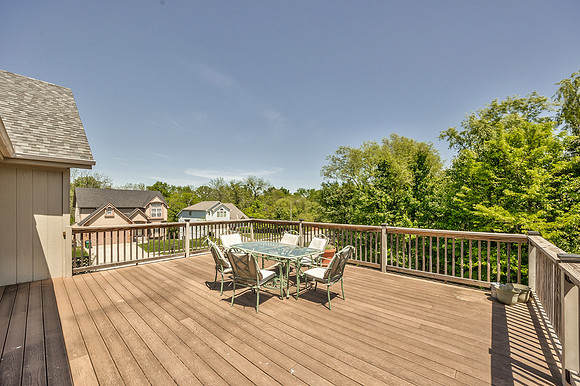 12201EwingAve-21