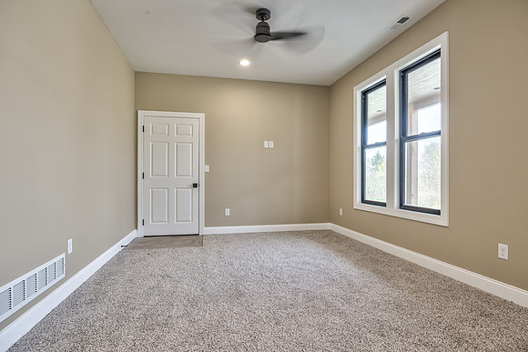 26696235thMcLouth-9
