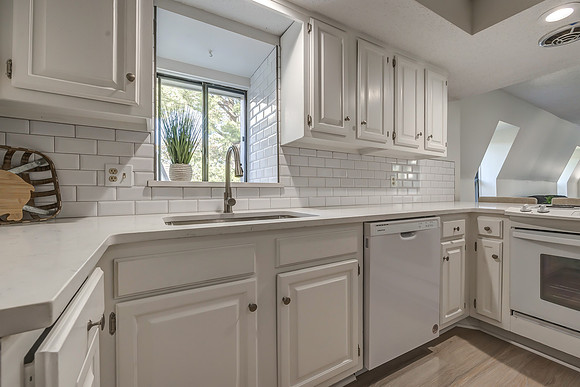 10720Glenwood-15