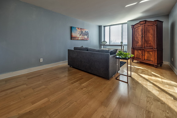 600E8th-9