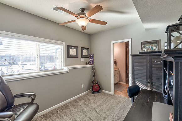 672SCanyonDr-25