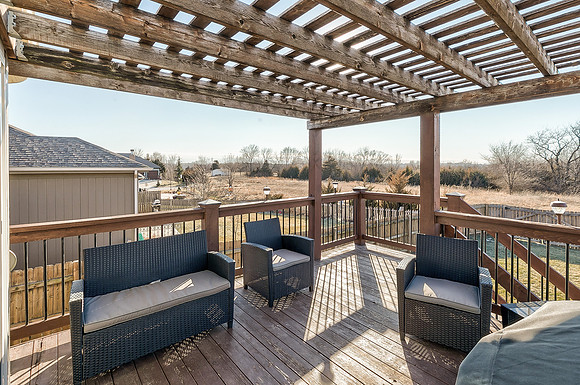 672SCanyonDr-34