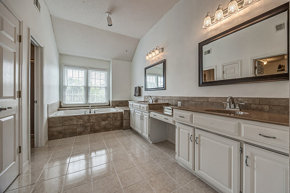 13174HayesST-28