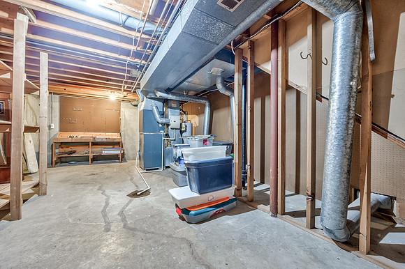 7629CanterburyST-19