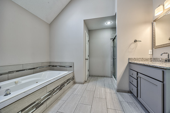 13745SBlackfootDr-12