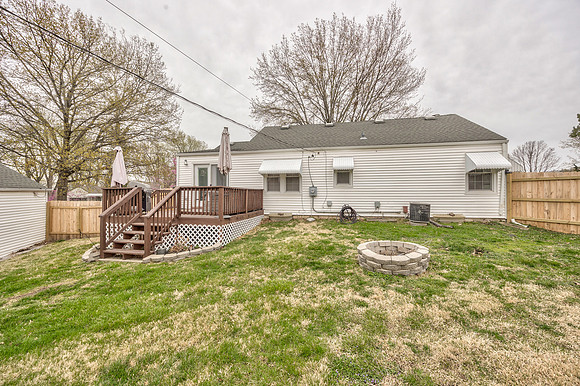 6810HawthorneAve-28