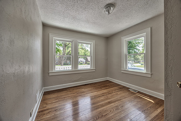 5508NallAve-16