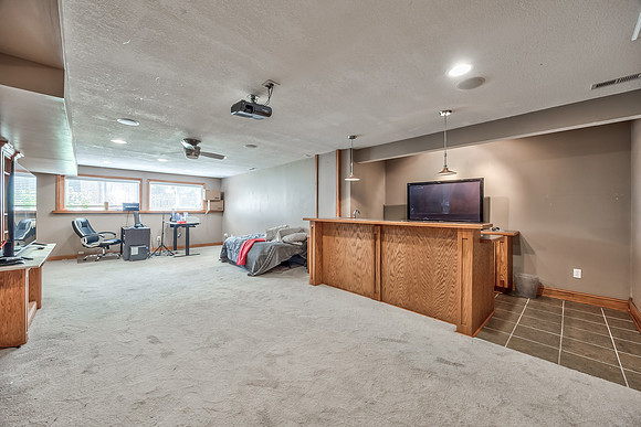 8116NCosbyAve-31