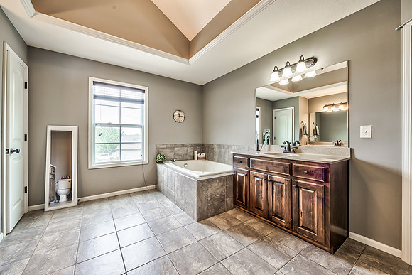5220MeadowlarkDr-32