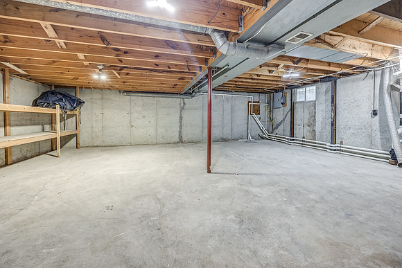 7957ColonyLn-25