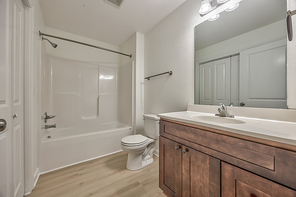 10532ClubhouseDR-15