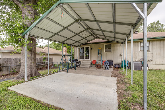 112HighlandRD-24