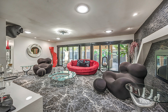 8424EnglandST-49