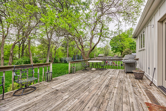 14732SVillageDr-39