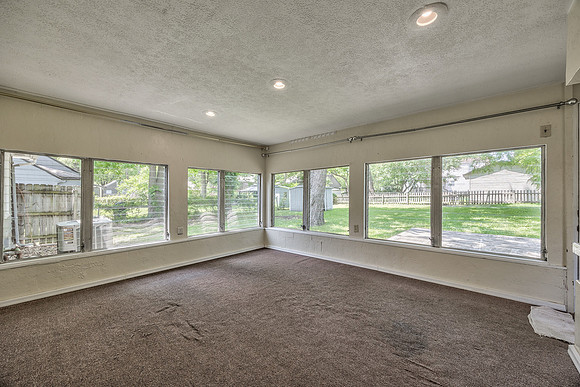 5508NallAve-10