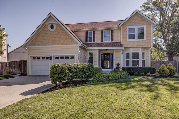 5645Lakecrest-3