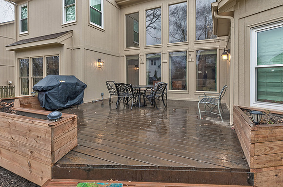 13115LarsenSt-37