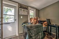 4441FairmountAve-13