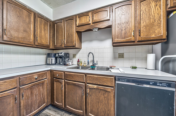 2904NE5thDr-2