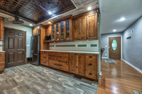 5242HortonSt-11