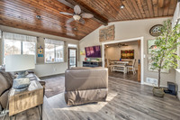 8000BeverlyDr-18
