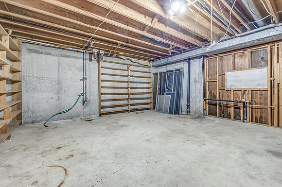 12600OverbrookRD-44