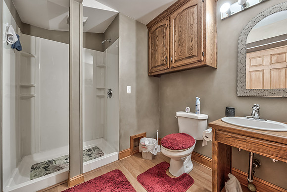 8116NCosbyAve-26