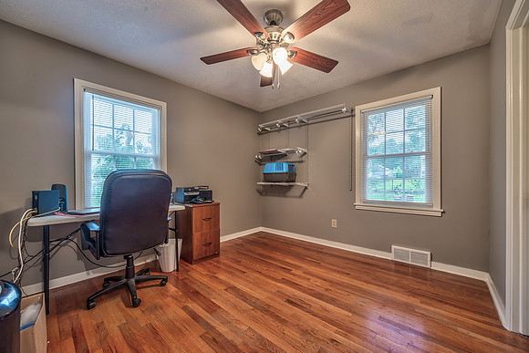 5242HortonSt-18
