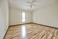 13300W105ST-20