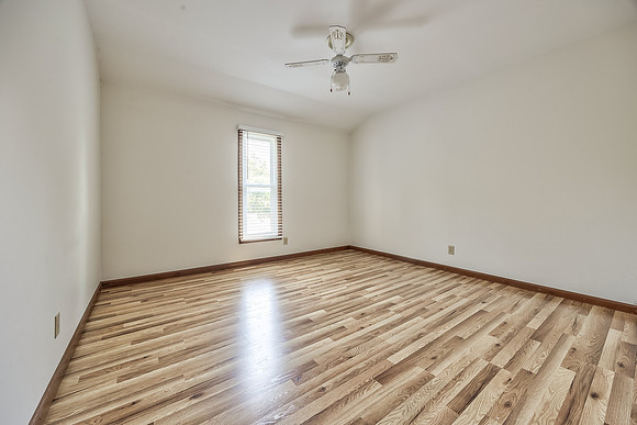 13300W105ST-20