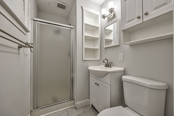 8608MapleAve-15