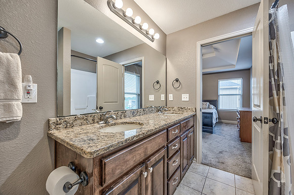 15239Sycamore-21