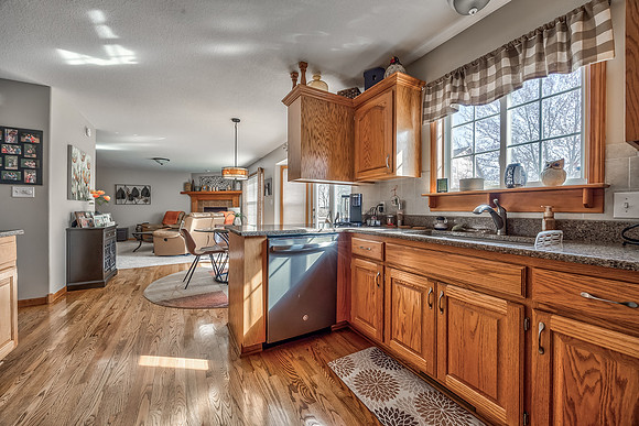 670HillsideCT-13