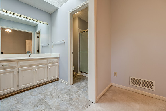 12628BarkleyST-13