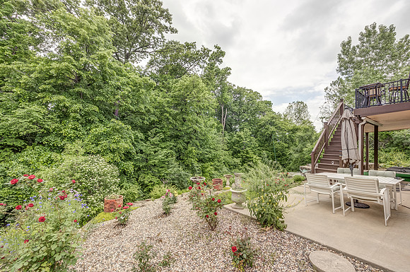 2118RidgeviewDR-25