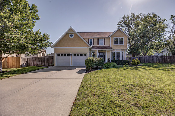5645Lakecrest-1