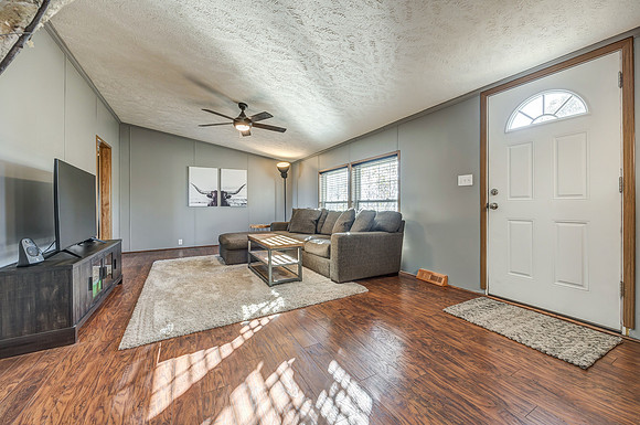 40028W379ST-7