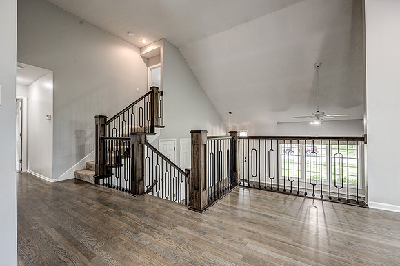 1421NEGrandAve-14