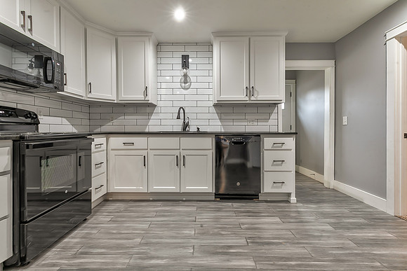 1007GrandAve-16