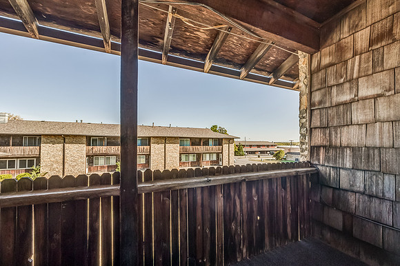 1307 N. 77 ST-28
