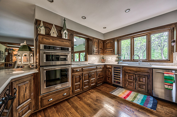 14732SVillageDr-12